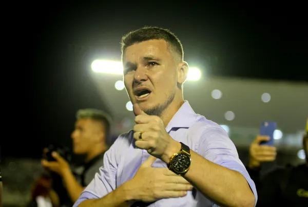 Após terceira derrota seguida, Marcelo Vilar deixa o Treze; William De Mattia é anunciado como substituto